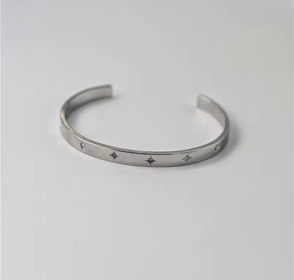 Valentina Bangle