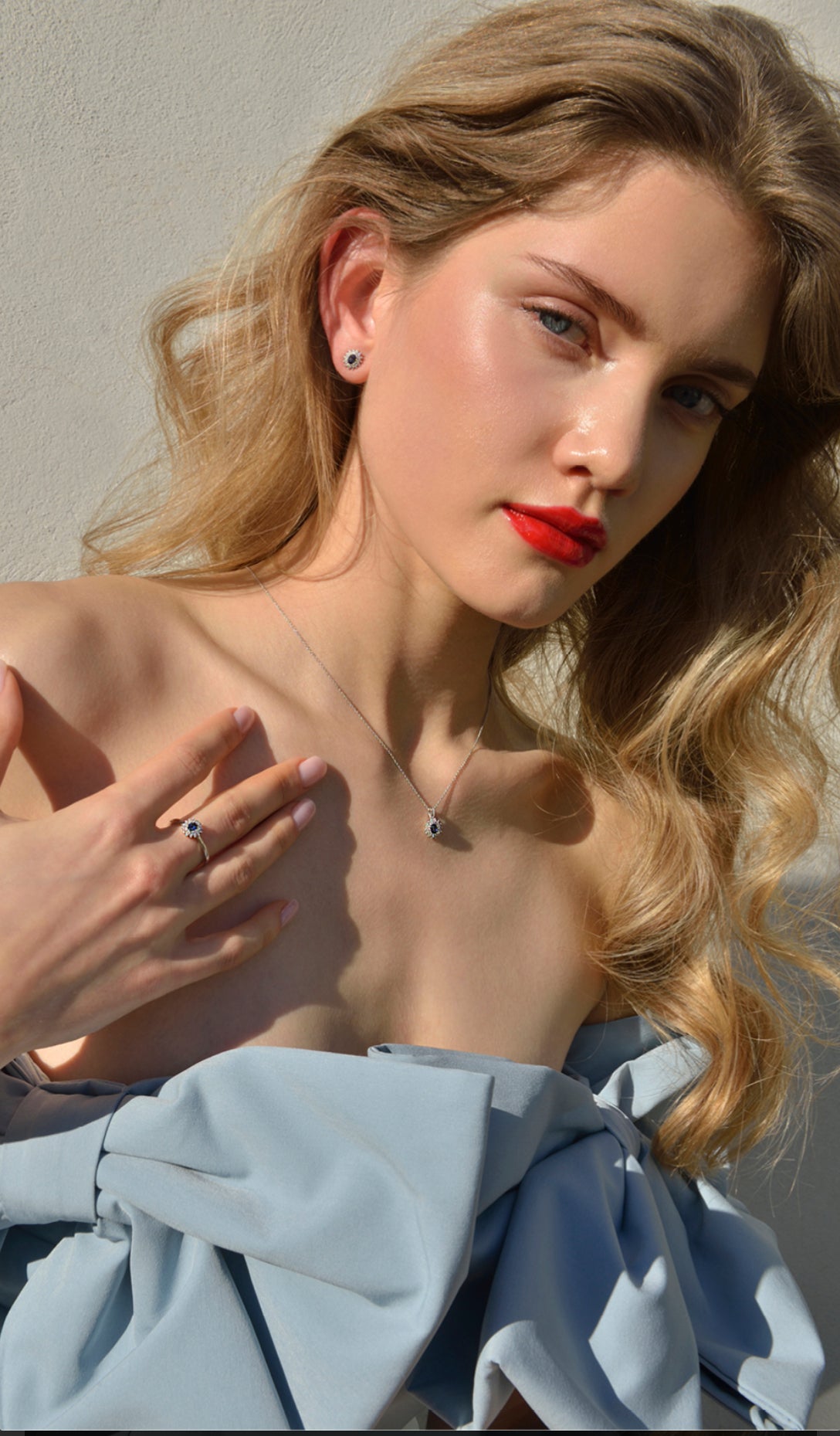 CROWN. Zafiro Necklace