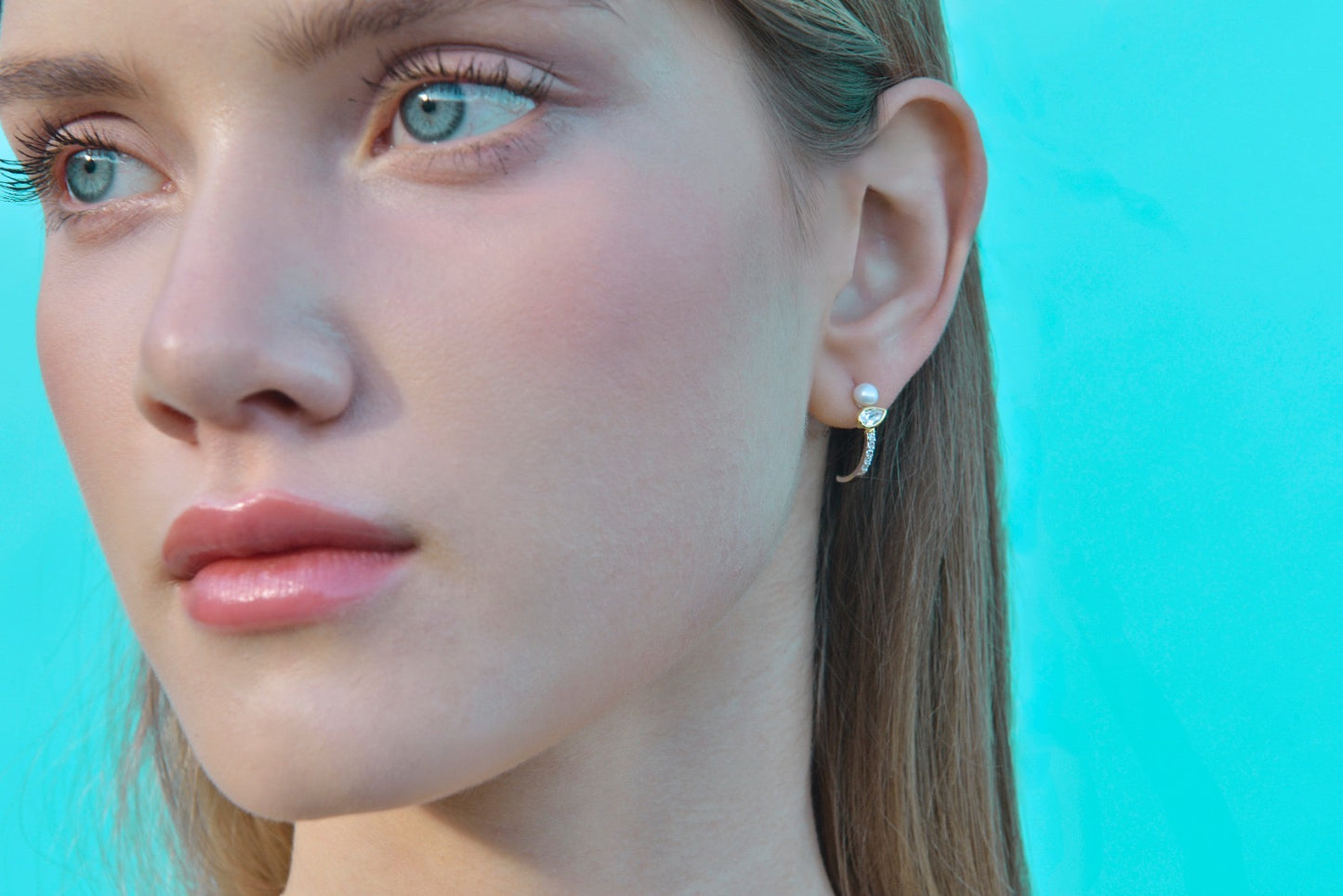 Fresh water pearl hoop